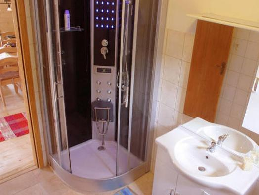 Bathroom, Apartment Almhutte Karawankenpanorama 1, Sankt Veit an der Glan