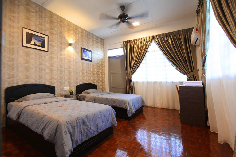 Bedroom 2, Come Inn Homestay 1380, Miri