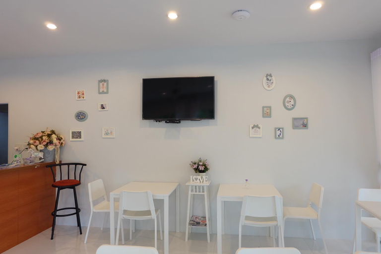 Public Area, The White Village Ranong Resort, Muang Ranong