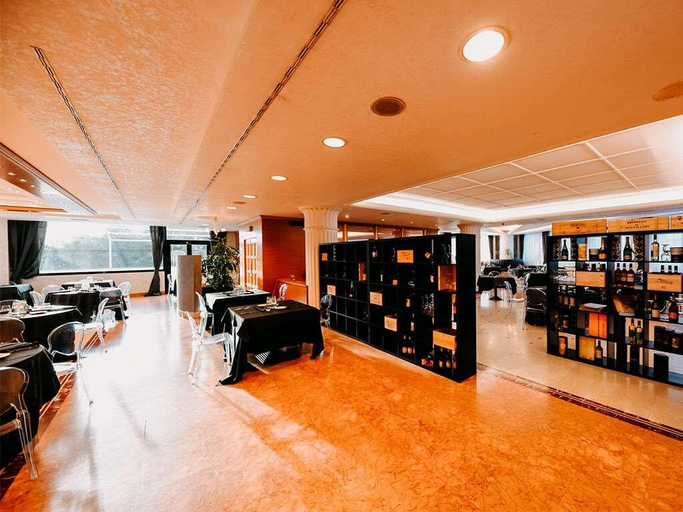 Food & Drinks 5, Shg Hotel Antonella, Rome