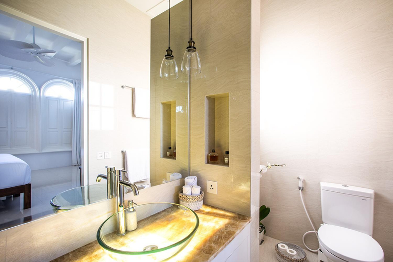 Bathroom 4, Pulau Rumah, Badung