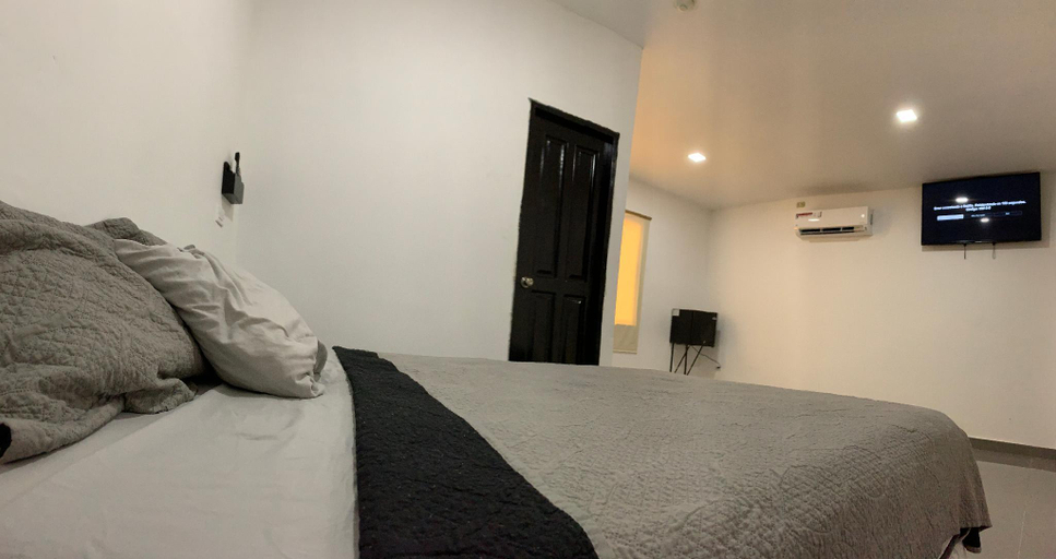 Bedroom 3, Hotel San Remo, Panamá