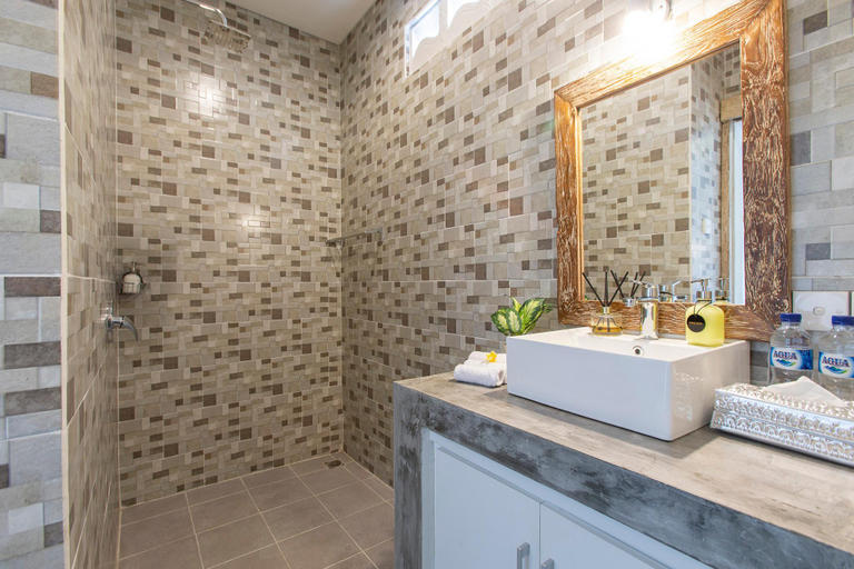 Bathroom 2, Villa Arif - Your Bali Home in Seminyak, Badung