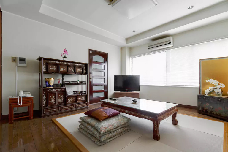 Others 4, KB1*Unique HUGE house for family /JR +subway, Osaka