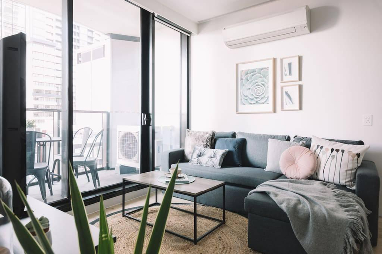 Others 3, 2 BR Modern Melbourne CBD Apartment, Melbourne