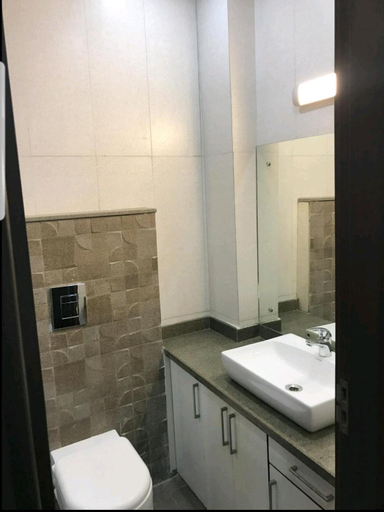 Bathroom 4, Ideal 3bhk apartment!, Delhi