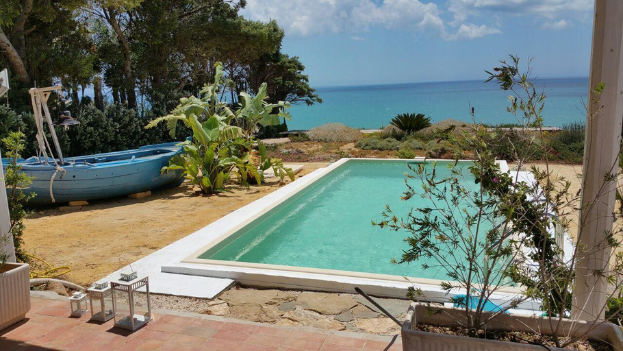 Others 2, Jabia Beach House - Villa On The Beach - Private, Trapani