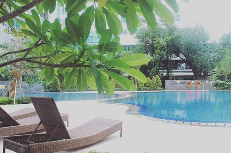 Sport & Beauty, WoodLand Kalibata Station 1BR Hot Shower Free Wifi, South Jakarta
