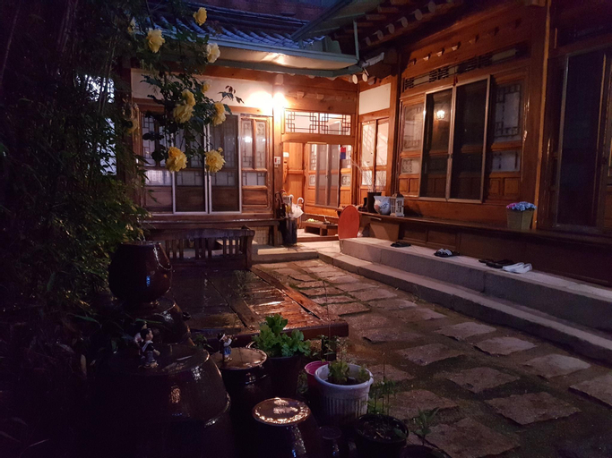 Gongsimga Hanok Guesthouse, Jongno