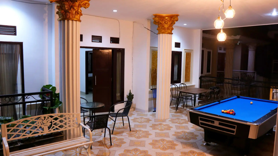 Public Area 3, Exclusive Villa Heinbill 2 Estate 5 Bedroom, Malang