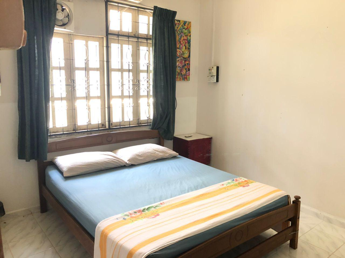 Bedroom 3, AbgZul Homestay is a bunglow building, Kota Bharu