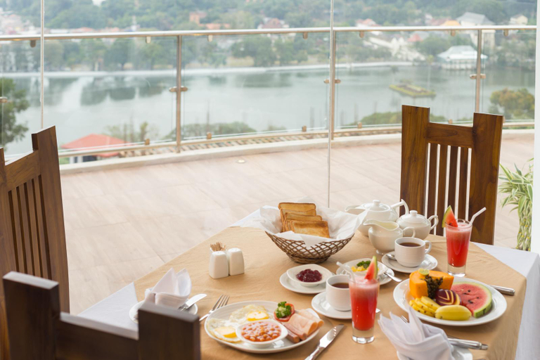 Food & Drinks 5, Sandriana Lake View, K.F.G. & G. Korale