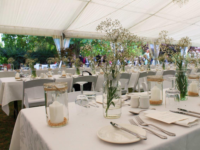 Food & Drinks 4, Petersons Armidale Winery & Guesthouse, Armidale Dumaresq