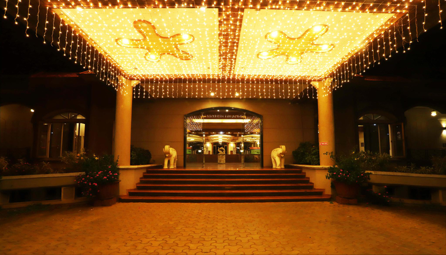 Public Area 3, Kohinoor Samudra Beach Resort, Ratnagiri