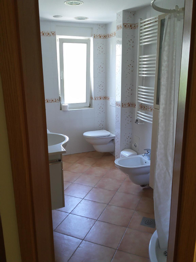 Bathroom 4, VILA BBQ, Ljubljana