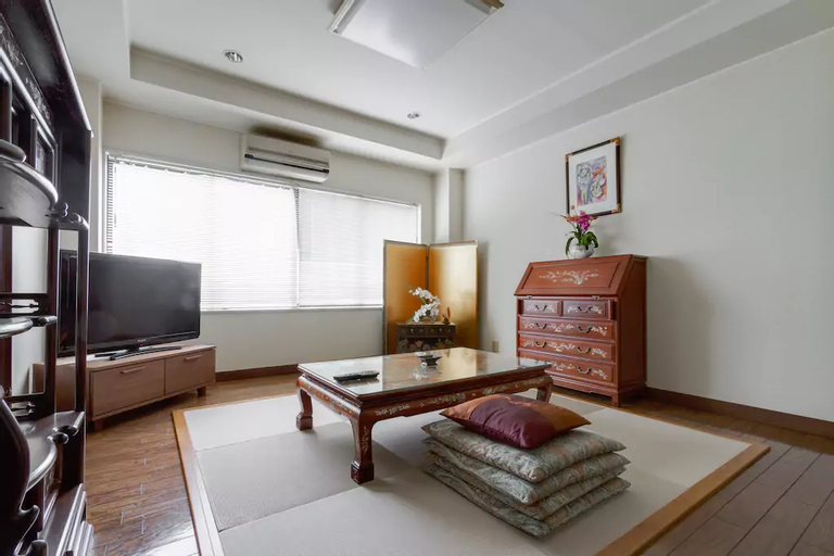 Others 4, KB1*Unique HUGE house for family /JR +subway, Osaka