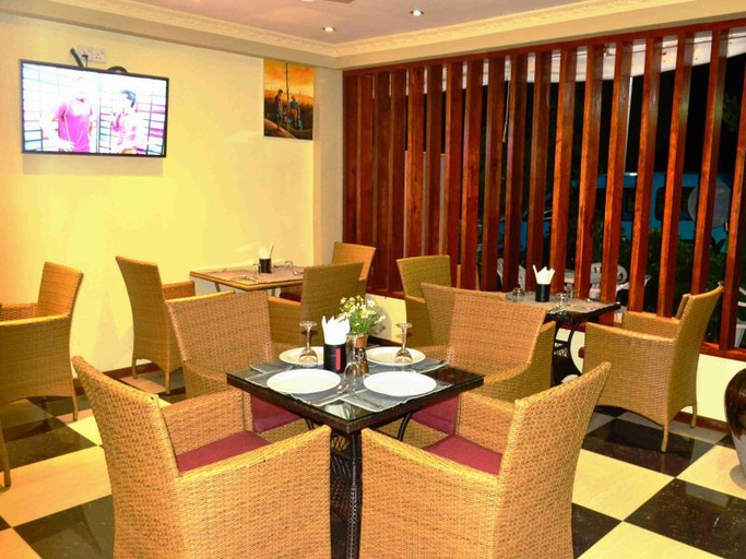 Food & Drinks 5, UI Inn, Malé