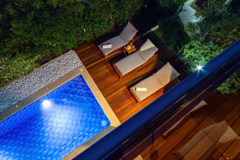 4, Villa Jasmina with heated pool and peaceful area, Omiš