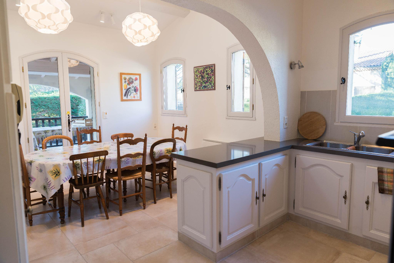 Others 5, Villa NyonsDrome Private Heated Pool 2-7P Wifi Bbq, Drôme