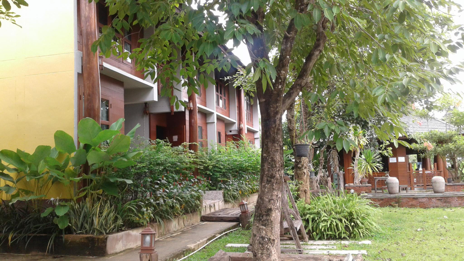 Others 4, Huan Aumpron Resort, Sung Men