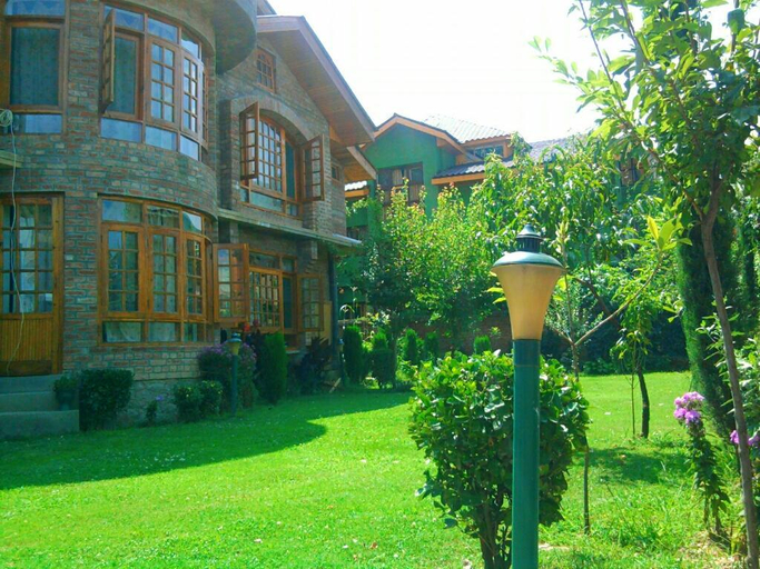 Others 5, Hillscape Inn, Srinagar