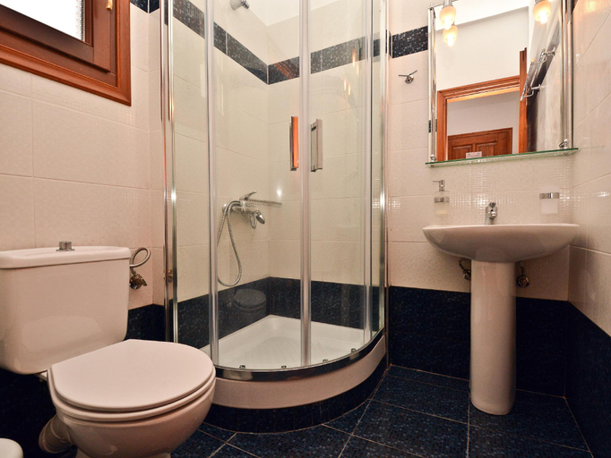 Bathroom 2, Anna Maria - Vanessa Apartments, Thessaly