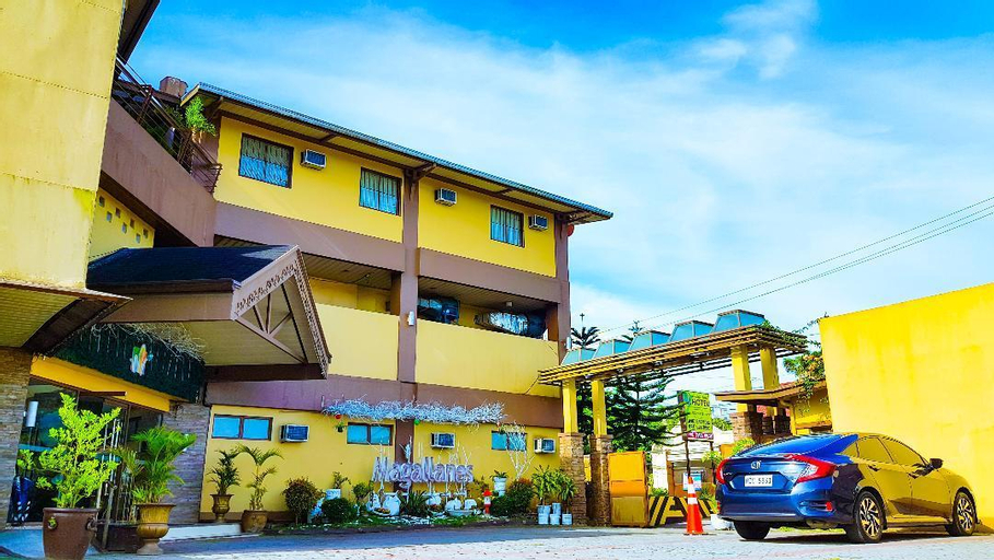 Exterior & Views 2, Magallanes Square Hotel, Tagaytay City