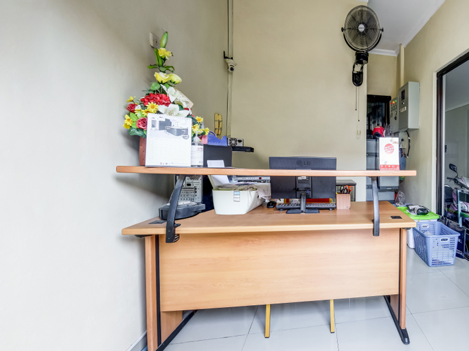 Public Area 3, OYO 90927 Homestay Tentrem 2, Pati