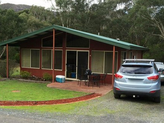 Halls Gap Valley Lodges, N. Grampians  - Stawell
