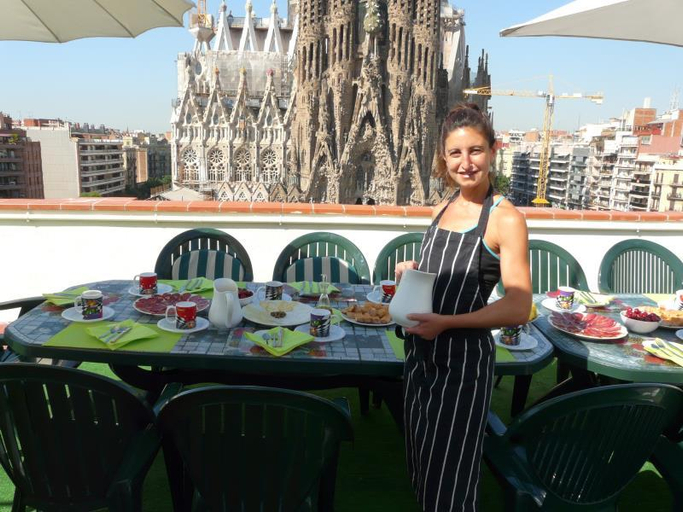 Food & Drinks 5, Absolute Sagrada Familia, Barcelona