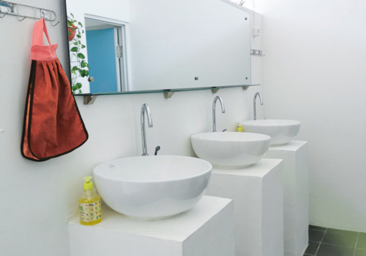 Bathroom 21