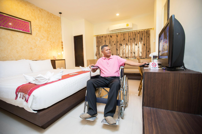 Bedroom 3, Phanomrungpuri Hotel, Nang Rong