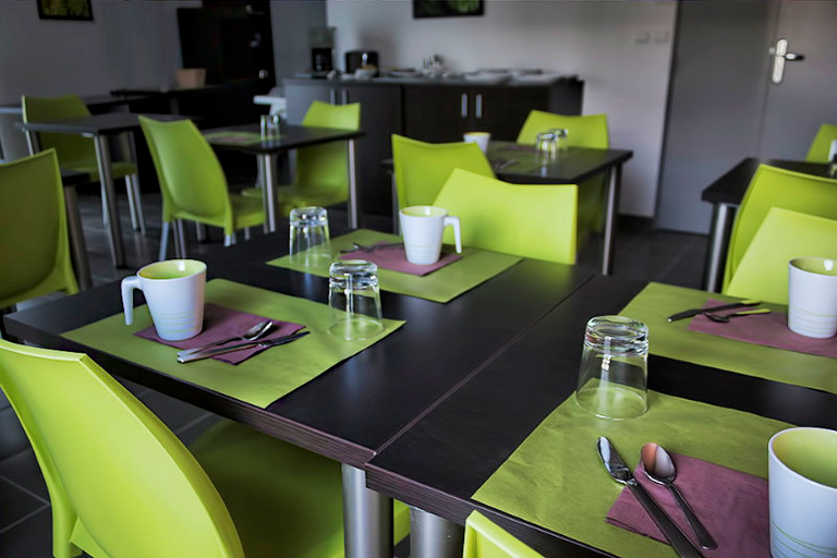 Food & Drinks 5, A Kosy Aparthotela Campus Del Sol Esplanade, Vaucluse