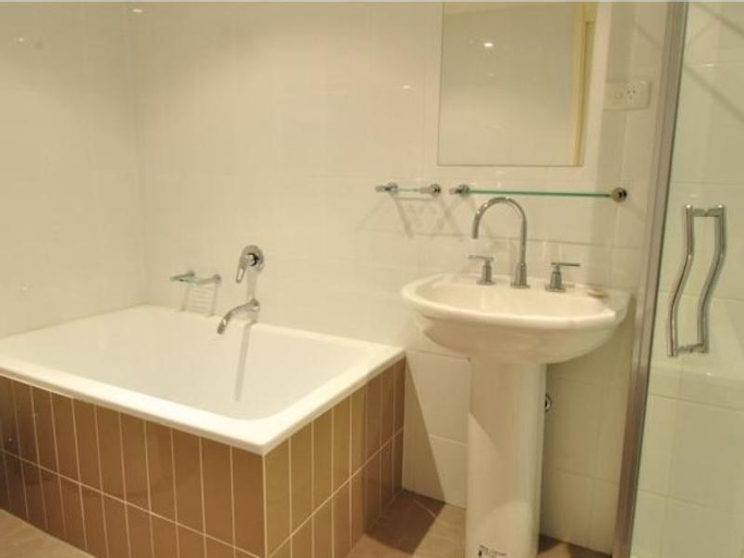 Mowamba D2 - Private Holiday Home, Snowy River