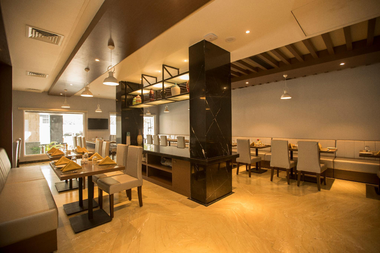 Food & Drinks 5, S Hotels, Chennai