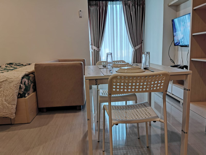 Dining Room 7
