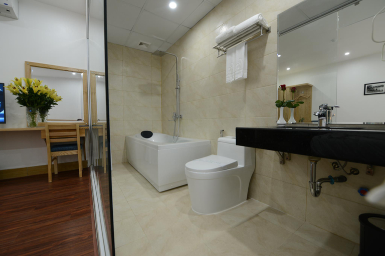 Bathroom 4, Blue Hanoi Inn City Hotel, Cầu Giấy
