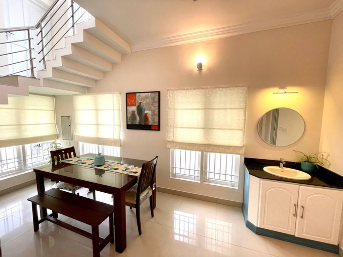 Others 4, The Oval House Kochi (Approved by Kerala Tourism), Ernakulam
