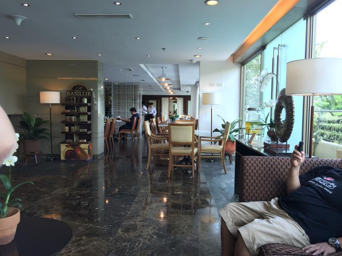 Food & Drinks, One Tagaytay Place Private Residences, Tagaytay City