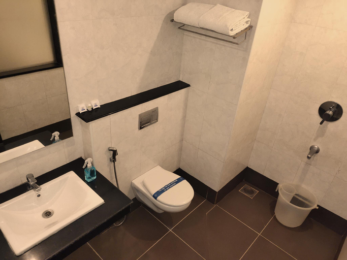 Bathroom 4, Hotel Deepam, Tiruchirappalli