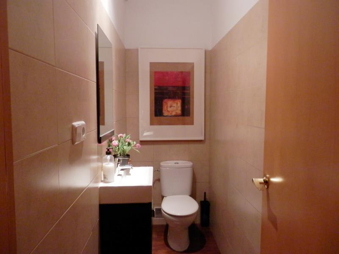 Bathroom 2, Barcelona Central Garden, Barcelona
