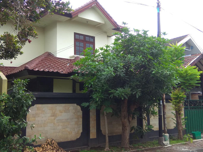 Exterior & Views 1, Punai Homestay by FH Stay, Yogyakarta