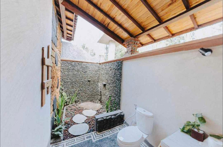 Bathroom 3, The Asri Villas, Jembrana