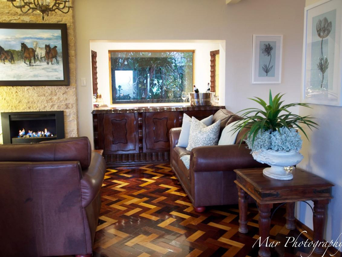 Public Area 4, Island Way Villa - Luxury Accommodation, Nelson Mandela Bay