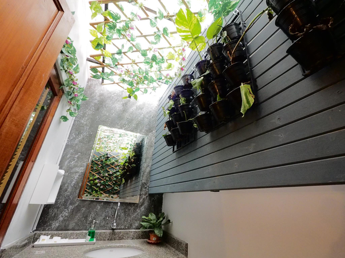 Bathroom 4, Uno Chiangmai Guest House, Muang Chiang Mai
