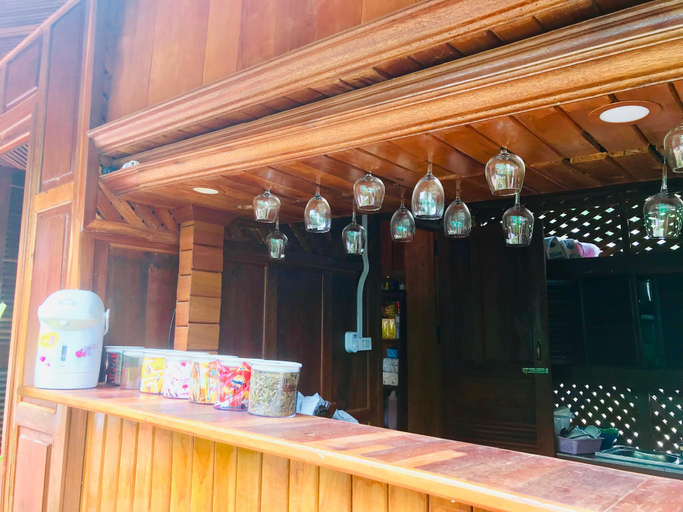 Food & Drinks 5, Cosiana Riverside, Luang Prabang
