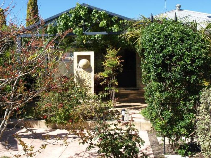 Exterior & Views 2, Baudins Bed & Breakfast - Adults Only, Busselton