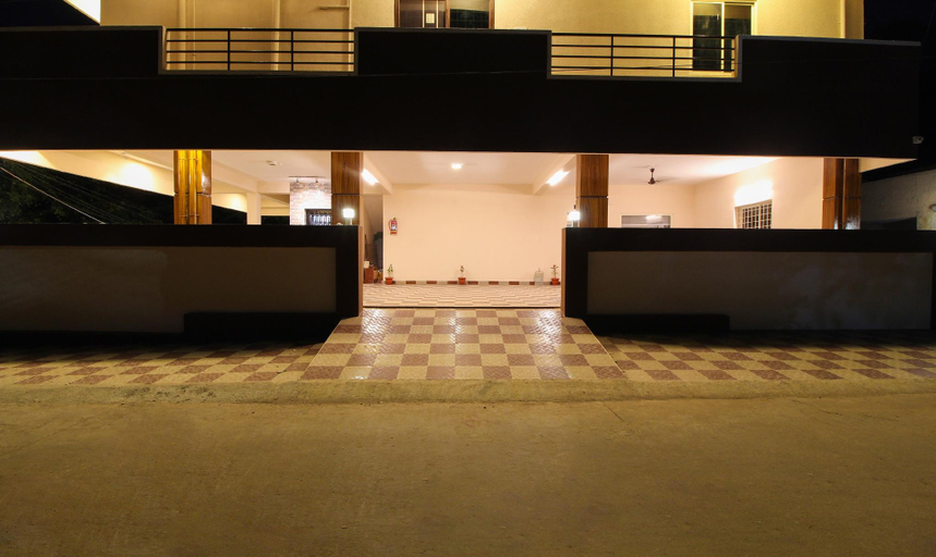 Public Area 3, Itsy Hotels Riyas Grand, Chittoor