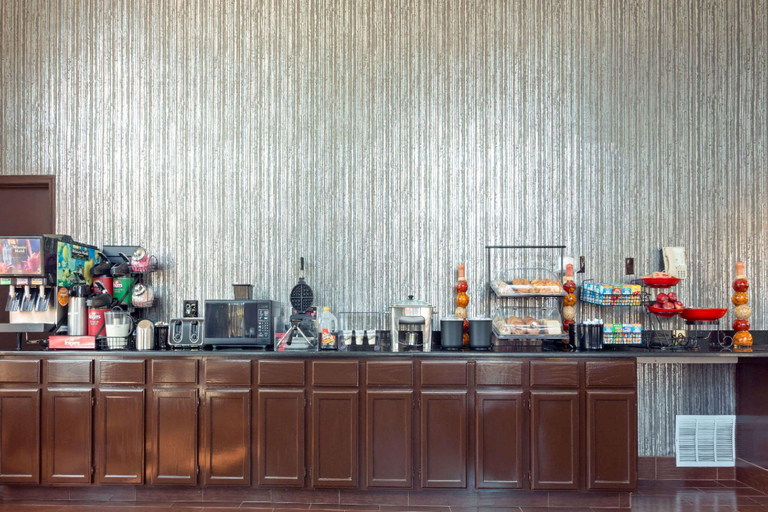 Food & Drinks 5, Baymont Horn Lake Southaven, Desoto