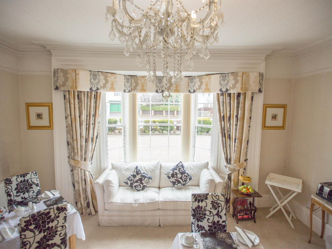 Public Area 3, Beaufort Lodge, Somerset